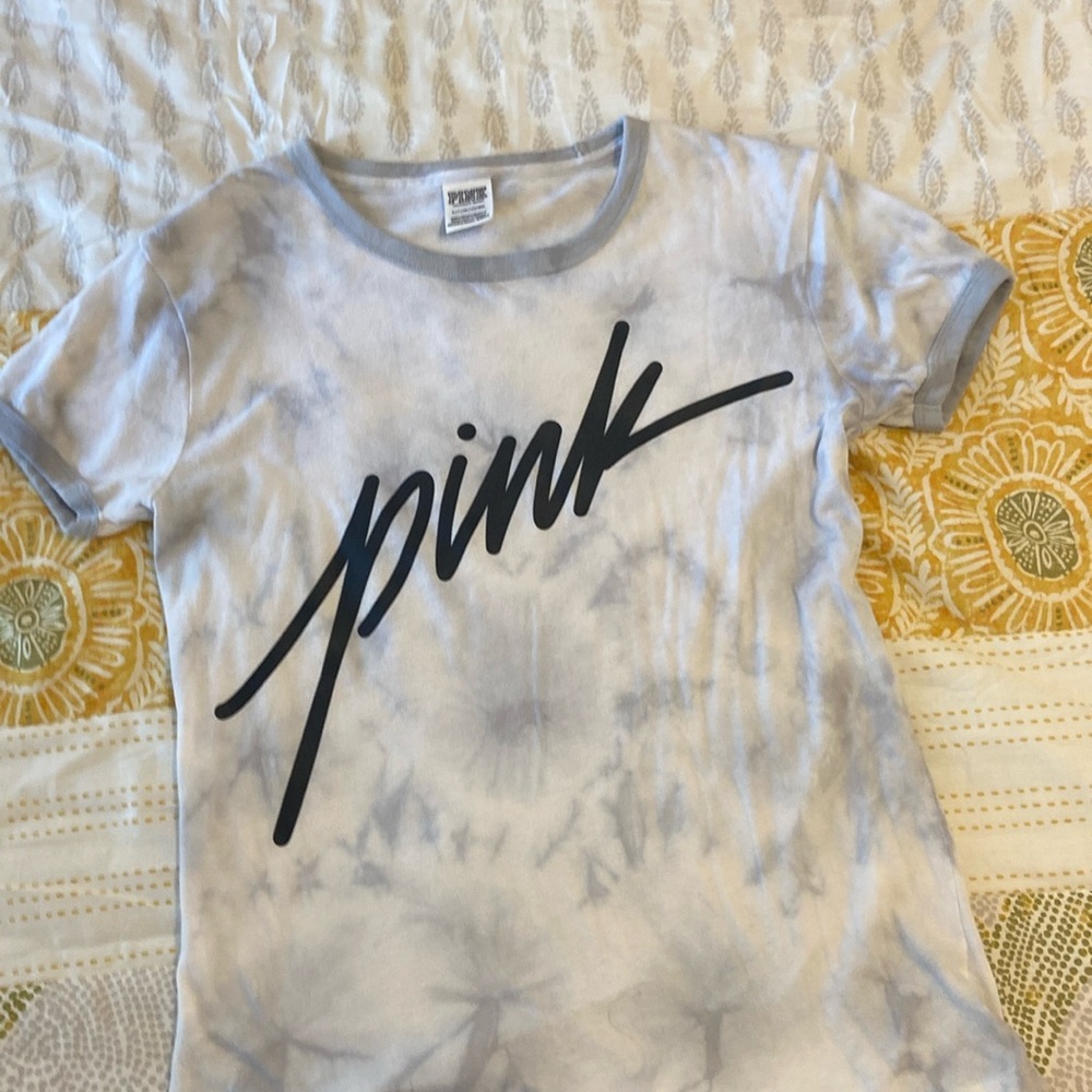 Women’s small, pink brand tee-size small